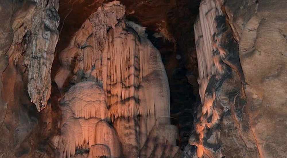 İncili Cave