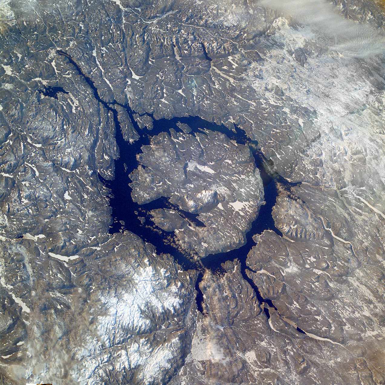 Dinosaur extinction: Manicouagan crater